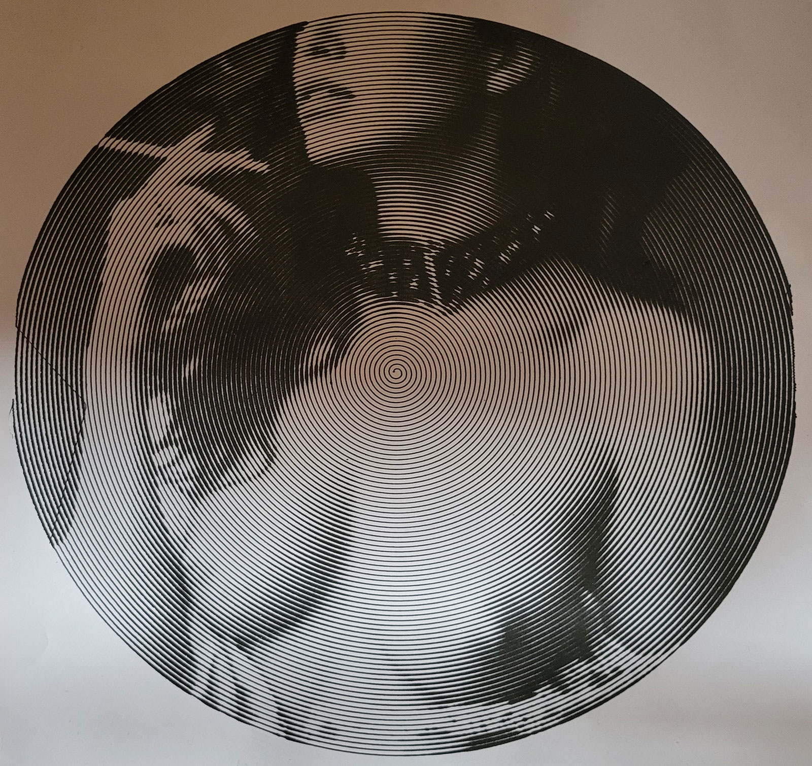 Popolar-Femme-qui-fume